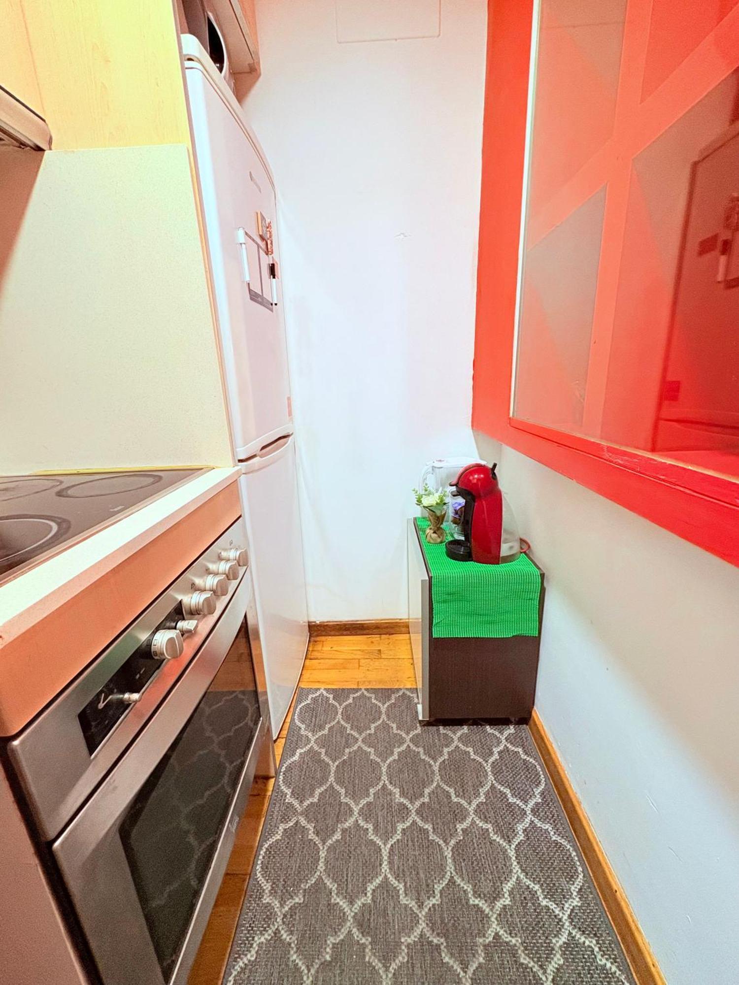 Stunning Flat For 5 People With Breakfast Included With Sagrada Familia Church View Barcelona