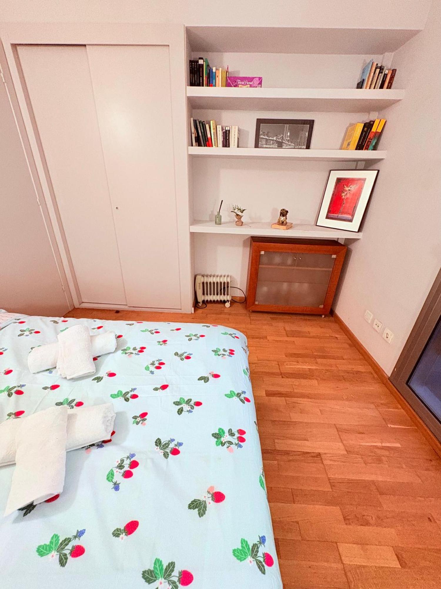 Apartamento Stunning Flat For 5 People With Breakfast Included With Sagrada Familia Church View
