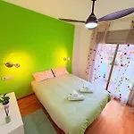 Stunning Flat For 5 People With Breakfast Included With Sagrada Familia Church View