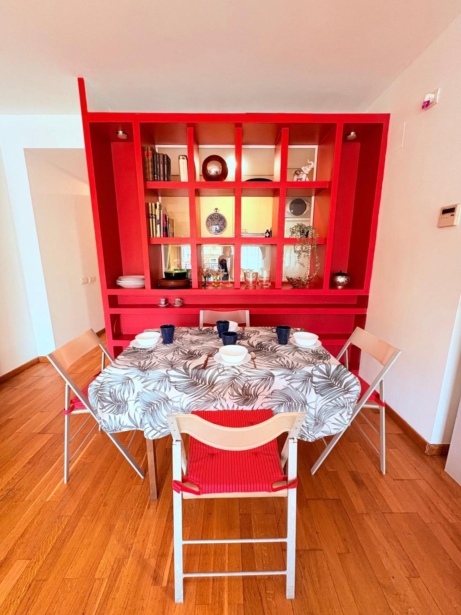 Stunning Flat For 5 People With Breakfast Included With Sagrada Familia Church View Barcelona